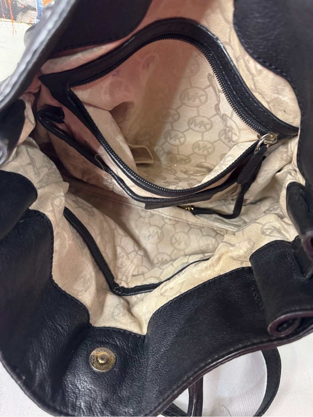 Michael Kors Hamilton Bag - Picture 13 of 13